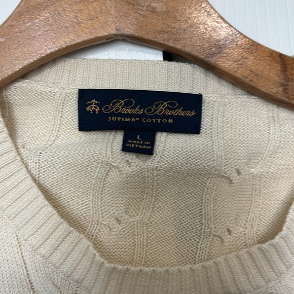 Found missing items - Brooks brothers cream cable knit sweater - Picture 2 of 3